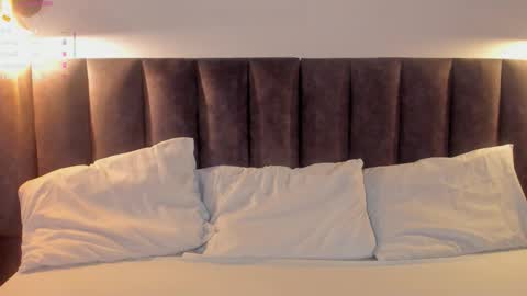 sophie_smith19 online show from November 5, 2:30 pm