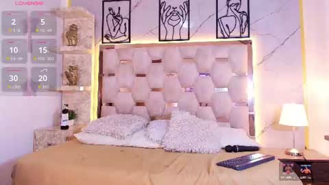 Sophie  online show from June 16, 3:43 am