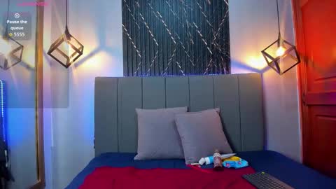 Snapshot of sophie_sweet8 chatting on September 18, 1:20 am Sophie Sweet online show from September 18, 1:20 am
