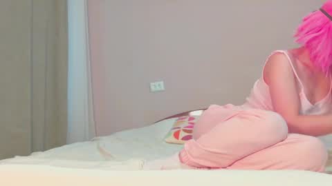 ShopieChan69 online show from April 5, 4:15 pm