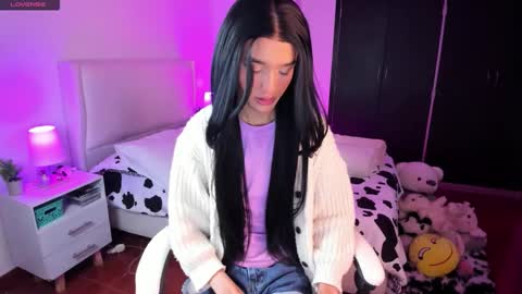    online show from December 15, 11:50 am