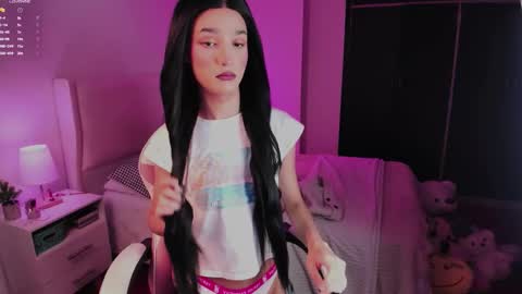 Snapshot of sophiecornett chatting on October 20, 4:39 am    online show from October 20, 4:39 am