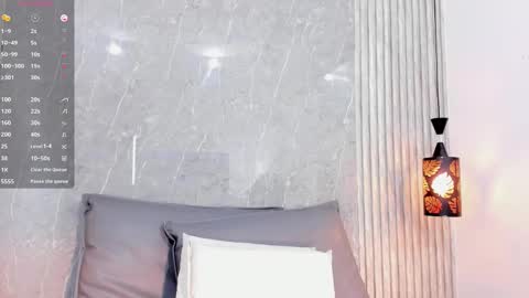 Snapshot of sophiee_velvet chatting on February 11, 5:18 pm         online show from February 11, 5:18 pm