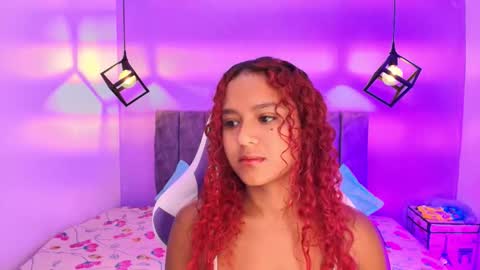 Snapshot of sophiee_velvet chatting on September 24, 12:45 pm         online show from September 24, 12:45 pm