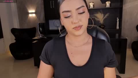 Sophie online show from July 13, 1:53 am