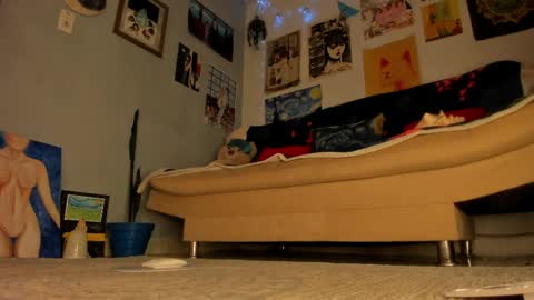 Sophie online show from April 17, 5:43 am