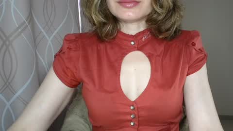 Sophiemisss online show from May 6, 9:15 am