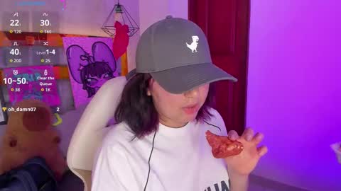   Sophie  online show from December 21, 7:31 pm