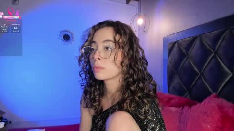 sophi online show from September 18, 7:34 am