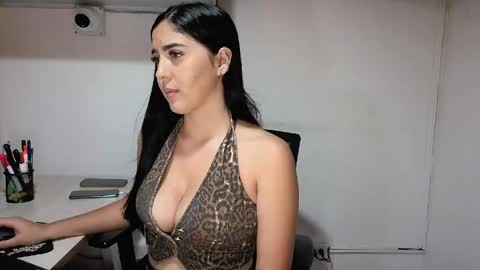 Sophiee online show from April 26, 12:30 am