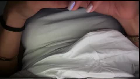 soprettyithurts69 online show from April 29, 12:04 am
