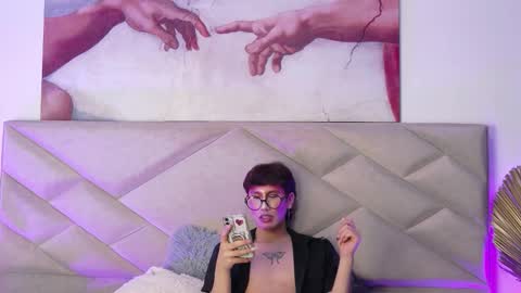 Snapshot of soro_lovelyboy chatting on September 19, 6:17 am soro_lovelyboy online show from September 19, 6:17 am