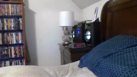 sosofaggot online show from February 15, 1:27 pm