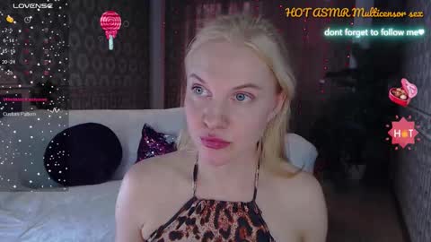 Lisa online show from September 11, 4:47 am