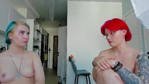 Leah online show from June 12, 2:16 pm