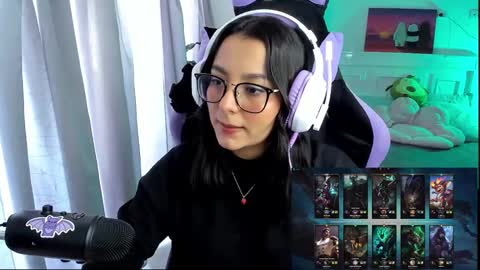 Lili online show from January 14, 6:07 pm