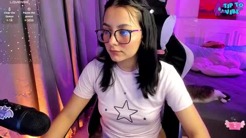 Lili online show from March 1, 1:11 am