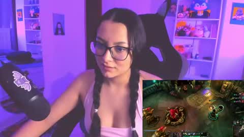 Lili online show from August 5, 1:24 am