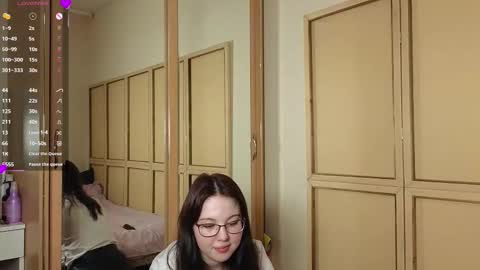 Nicole online show from November 20, 6:49 pm