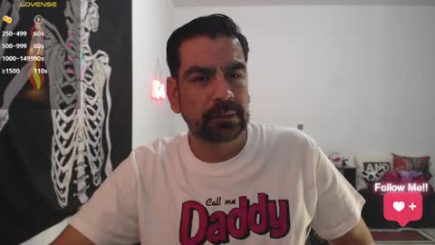 El Carlitos online show from April 3, 4:41 am