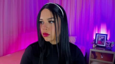      25  online show from January 30, 10:08 pm