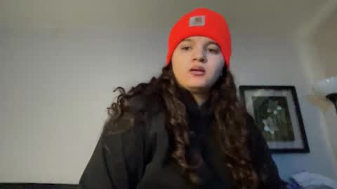 Soyoceanne online show from March 5, 8:07 pm