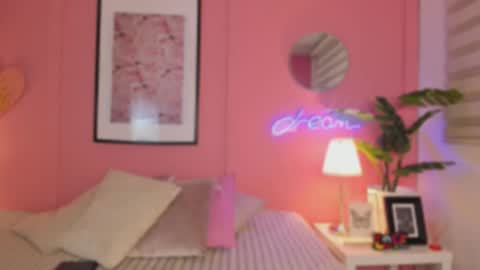 Snapshot of soysaraa_ chatting on October 10, 6:08 am Aleja online show from October 10, 6:08 am