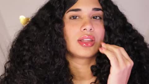 You want to talk to me more personal follow me in My Channel VIP  50 the discount       online show from February 17, 12:21 am