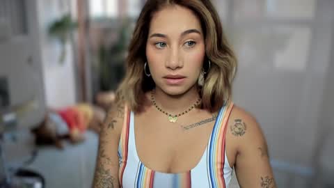 brisa  s online show from January 8, 12:37 pm