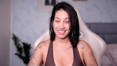 brisa  s online show from November 18, 2:53 pm