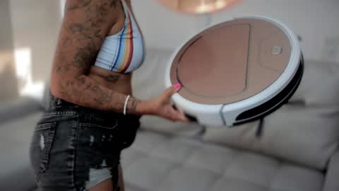 brisa  s online show from January 8, 6:52 pm