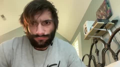 TrndSettrz online show from January 26, 9:51 pm