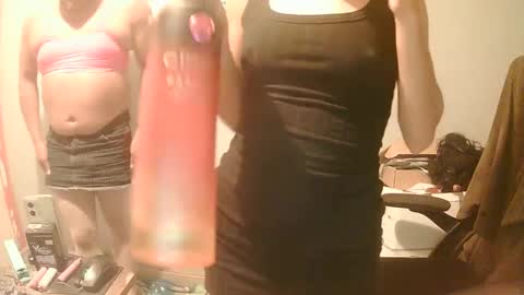 sparkles859037 online show from September 14, 4:15 am