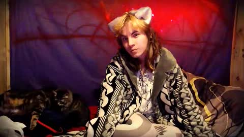 sparkyferret online show from October 13, 8:22 pm