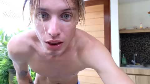 Sasha --  online show from March 21, 8:19 am