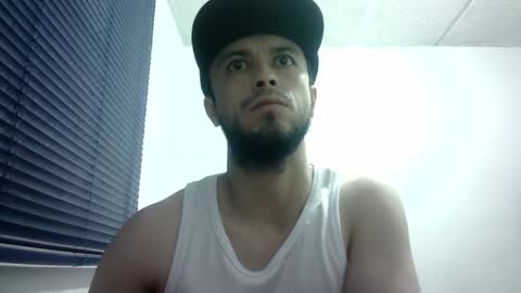 sperm_donor94 online show from December 4, 4:15 am