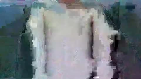 Snapshot of spkieeb28 chatting on February 7, 12:20 am Jameslux online show from February 7, 12:20 am