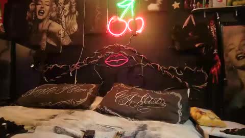 Daddy  His Splash Queen online show from February 21, 6:38 am