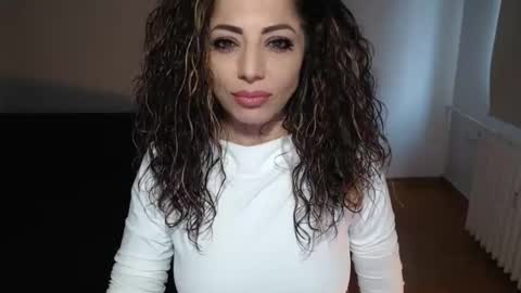 Doll online show from January 26, 9:29 am