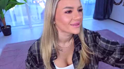 Anna online show from November 24, 10:58 am