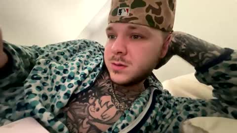 sportsfreak1619 online show from January 7, 3:11 am