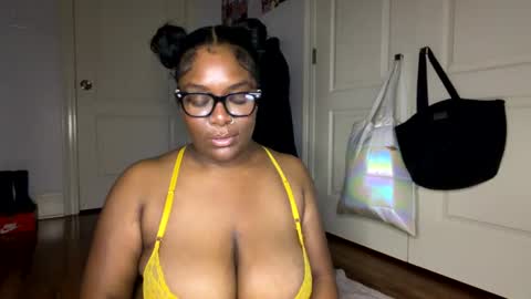 spreadthatassssssssss online show from July 9, 7:56 am