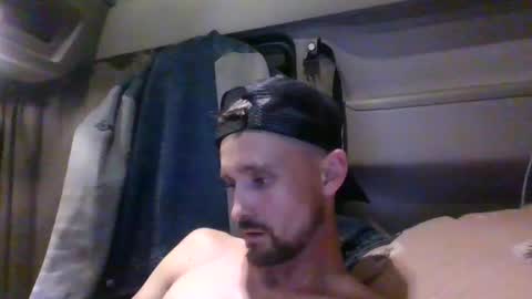 spyco82 online show from November 5, 7:05 pm