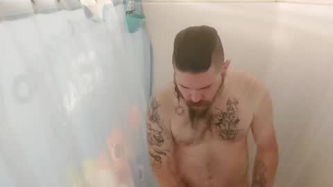 Snapshot of squ1rtl3cb chatting on December 18, 11:45 am squ1rtl3cb online show from December 18, 11:45 am