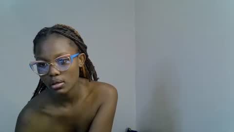 Snapshot of squirt_godes chatting on September 25, 9:55 pm Tashy online show from September 25, 9:55 pm
