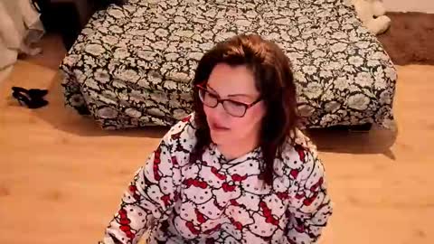 Kim online show from October 2, 12:48 pm