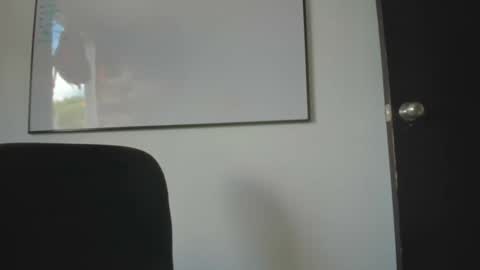 Snapshot of squirttati33 chatting on October 2, 2:49 pm Tati online show from October 2, 2:49 pm