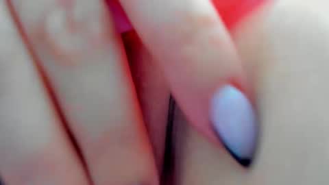 Snapshot of squirttati33 chatting on January 3, 4:27 pm Tati online show from January 3, 4:27 pm