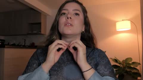 Sophie 3 online show from November 5, 12:45 am