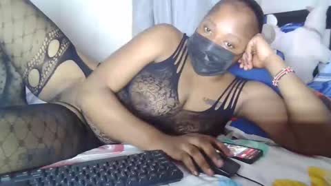 ssexxyred online show from March 18, 10:59 pm